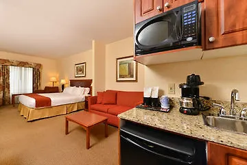 Holiday Inn Hotel & Suites Edmonton Airport & Conference Ctr By Ihg Nisku 3*,  Canada
