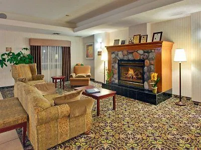 Holiday Inn Hotel & Suites Edmonton Airport & Conference Ctr By Ihg Nisku 3*,